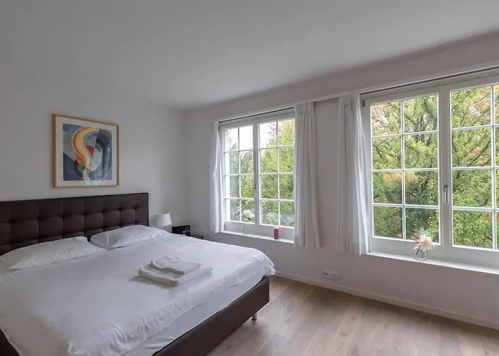 Charming In Old Town - Uz 12 * 취리히